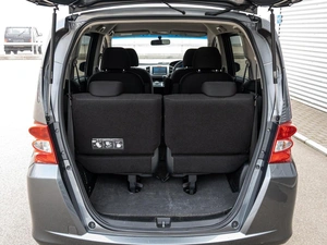 Минивэн Honda Freed 2011 года, 1090000 рублей, Краснодар