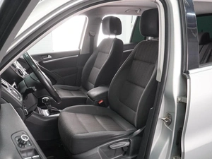 Внедорожник Volkswagen Tiguan 2012 года, 1149000 рублей, Воронеж