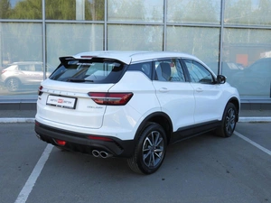 Внедорожник Geely Coolray 2023 года, 1930000 рублей, Брянск