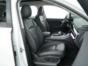 Внедорожник Audi Q7 2023 года, 6988888 рублей, Москва