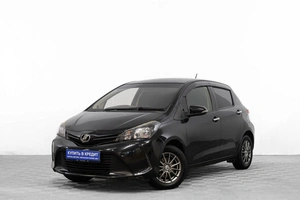Хетчбэк Toyota Vitz 2014 года, 899000 рублей, Барнаул
