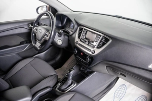 Седан Hyundai Solaris 2019 года, 1339000 рублей, Пермь