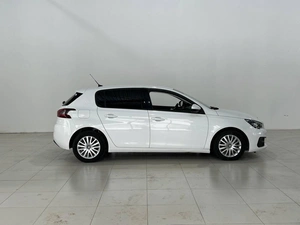 Хетчбэк Peugeot 308 2018 года, 1150000 рублей, Кострома