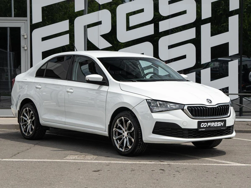 Лифтбек Skoda Rapid 2022 года, 1450000 рублей, Волгоград