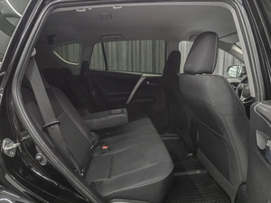 Внедорожник Toyota RAV4 2018 года, 2319000 рублей, Красноярск