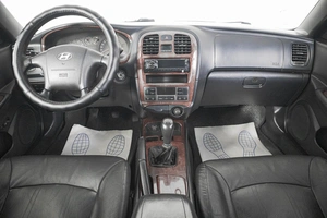 Седан Hyundai Sonata 2005 года, 299000 рублей, Кемерово