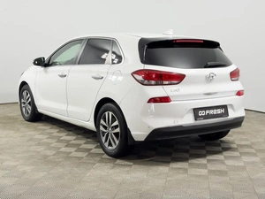 Хетчбэк Hyundai i30 2017 года, 1299900 рублей, Казань