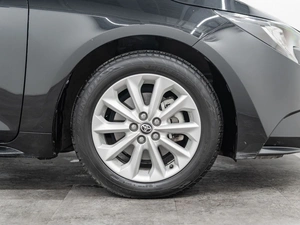 Универсал Toyota Corolla 2020 года, 1725000 рублей, Красноярск