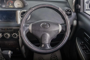 Хетчбэк Toyota Ist 2003 года, 499000 рублей, Томск