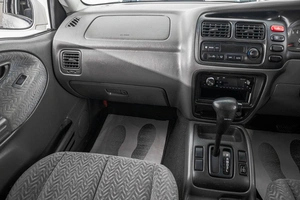 Внедорожник Suzuki Escudo 2001 года, 669000 рублей, Барнаул