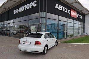 Седан Volkswagen Polo 2020 года, 1300000 рублей, Мирное