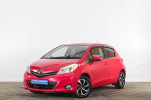 Хетчбэк Toyota Vitz 2012 года, 1069000 рублей, Тюмень