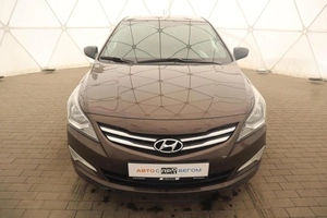 Хэтчбек Hyundai Solaris 2015 года, 880000 рублей, Орёл
