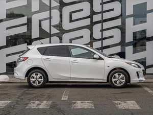 Хетчбэк Mazda 3 2012 года, 1190000 рублей, Краснодар