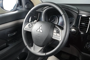 Внедорожник Mitsubishi Outlander 2012 года, 1409000 рублей, Тюмень
