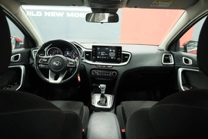 Хэтчбек Kia Ceed 2020 года, 1800000 рублей, Курск