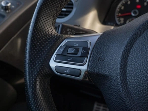 Внедорожник Volkswagen Tiguan 2013 года, 1985000 рублей, Краснодар