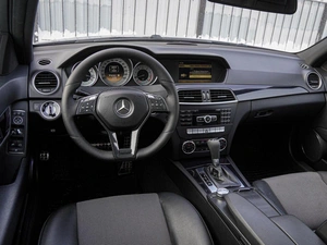 Седан Mercedes-benz C-класс 2011 года, 1590000 рублей, Волгоград