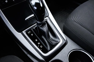 Седан Hyundai Elantra 2015 года, 899000 рублей, Ульяновск