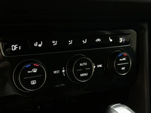 Внедорожник Volkswagen Tiguan 2018 года, 1997000 рублей, Красноярск