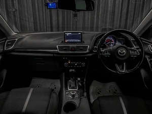 Хетчбэк Mazda Axela 2017 года, 1380000 рублей, Красноярск