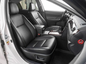Седан Toyota Camry 2017 года, 2359000 рублей, Тюмень