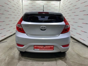 Хетчбэк Hyundai Solaris 2013 года, 865000 рублей, Красноярск