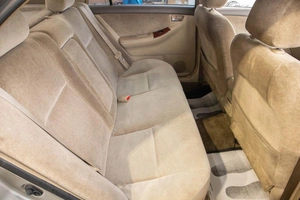 Седан Toyota Corolla 2001 года, 589000 рублей, Барнаул