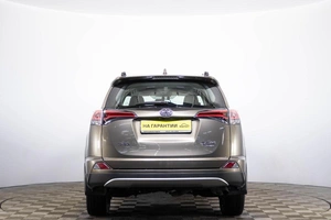 Внедорожник Toyota RAV4 2017 года, 2149000 рублей, Пермь