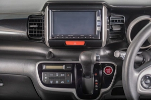 Хетчбэк Honda N-BOX 2013 года, 779000 рублей, Томск