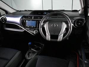 Хетчбэк Toyota Aqua 2017 года, 1049000 рублей, Ростов-на-Дону