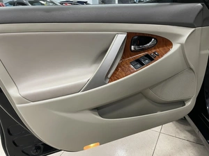 Седан Toyota Camry 2010 года, 1347000 рублей, Солонцы