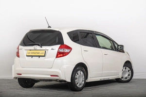 Хетчбэк Honda Fit 2013 года, 1069000 рублей, Томск