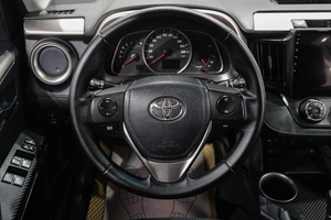 Внедорожник Toyota RAV4 2014 года, 1999000 рублей, Новокузнецк