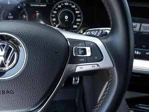 Внедорожник Volkswagen Touareg 2019 года, 4150000 рублей, Ставрополь
