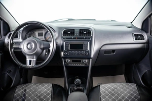 Седан Volkswagen Polo 2013 года, 649000 рублей, Пермь
