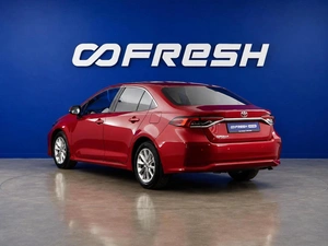 Седан Toyota Corolla 2021 года, 2050000 рублей, Москва