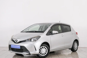 Хетчбэк Toyota Vitz 2015 года, 849000 рублей, Красноярск