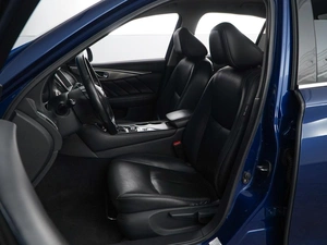 Седан Infiniti Q50 2017 года, 1999050 рублей, Москва