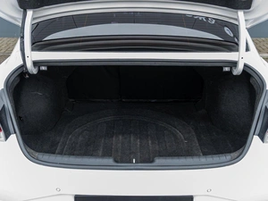 Седан Hyundai Elantra 2021 года, 2010000 рублей, Краснодар