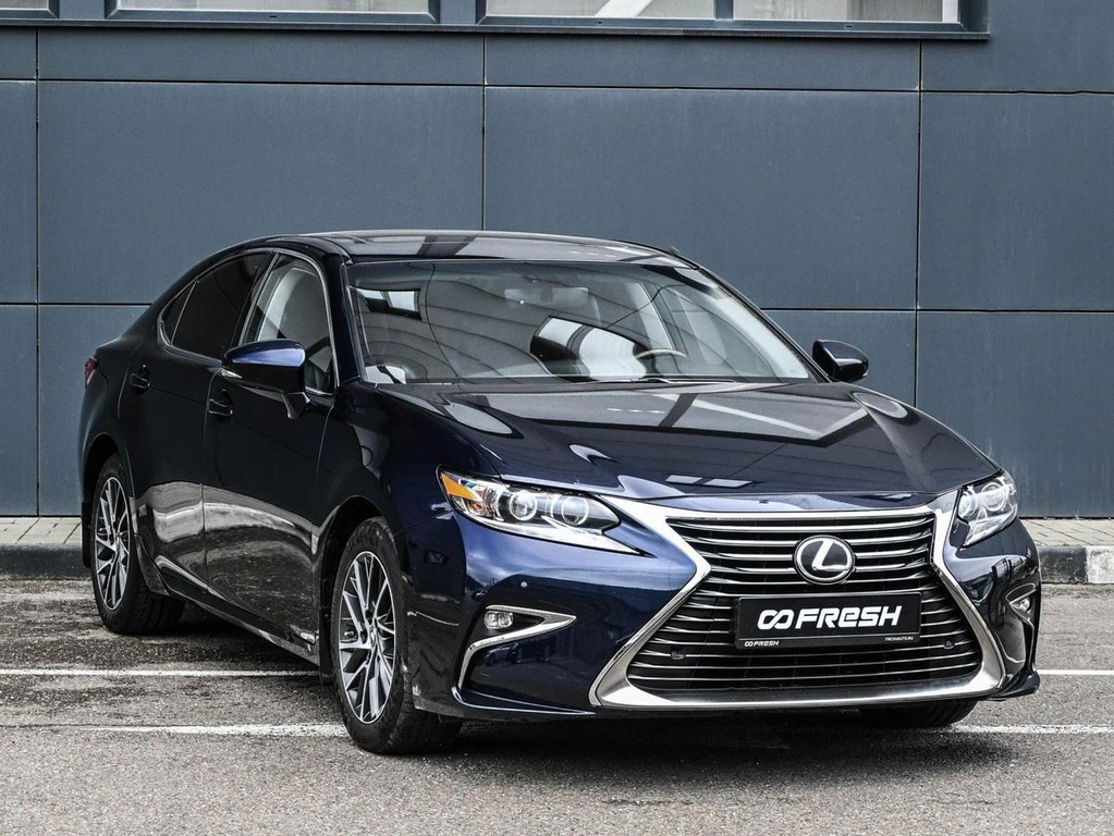 Седан Lexus ES 2017 года, 2999000 рублей, Кирилловка