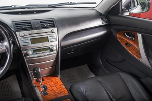Седан Toyota Camry 2008 года, 1259000 рублей, Томск