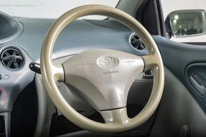 Хетчбэк Toyota Vitz 1999 года, 399000 рублей, Томск
