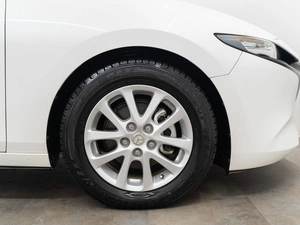 Хетчбэк Mazda 3 2019 года, 1700000 рублей, Красноярск