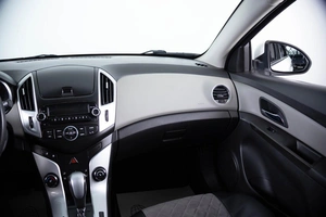 Седан Chevrolet Cruze 2014 года, 819000 рублей, Пермь