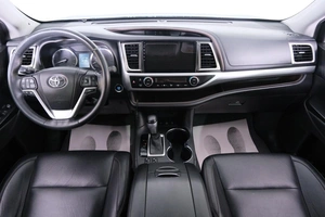 Внедорожник Toyota Highlander 2014 года, 3799000 рублей, Омск