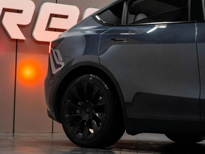 Внедорожник Tesla Model Y 2022 года, 4999000 рублей, Тюмень