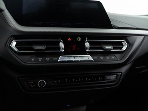 Хетчбэк BMW 1 серия 2021 года, 3249050 рублей, Москва