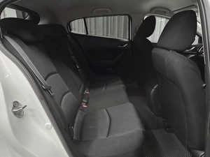 Хетчбэк Mazda Axela 2015 года, 1149000 рублей, Красноярск