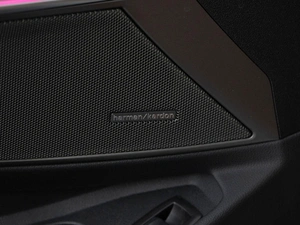 Седан BMW 3 серия 2023 года, 5698999 рублей, Москва